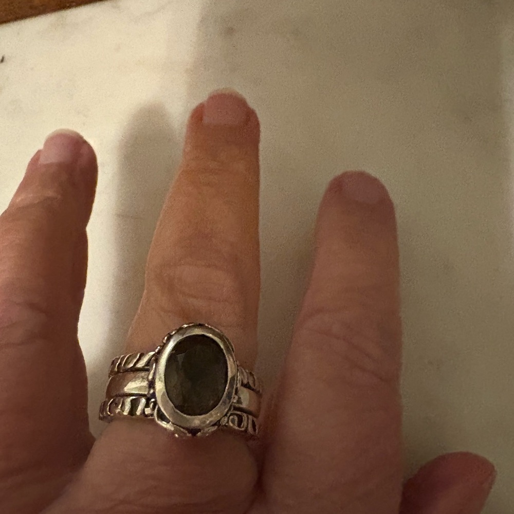 GUC retired Silpada smoky quartz .925 sterling ring size 8. - Picture 2 of 11